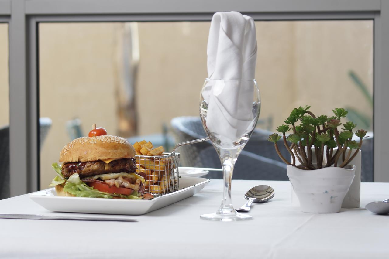 Regent Hotel City Gaborone Bagian luar foto