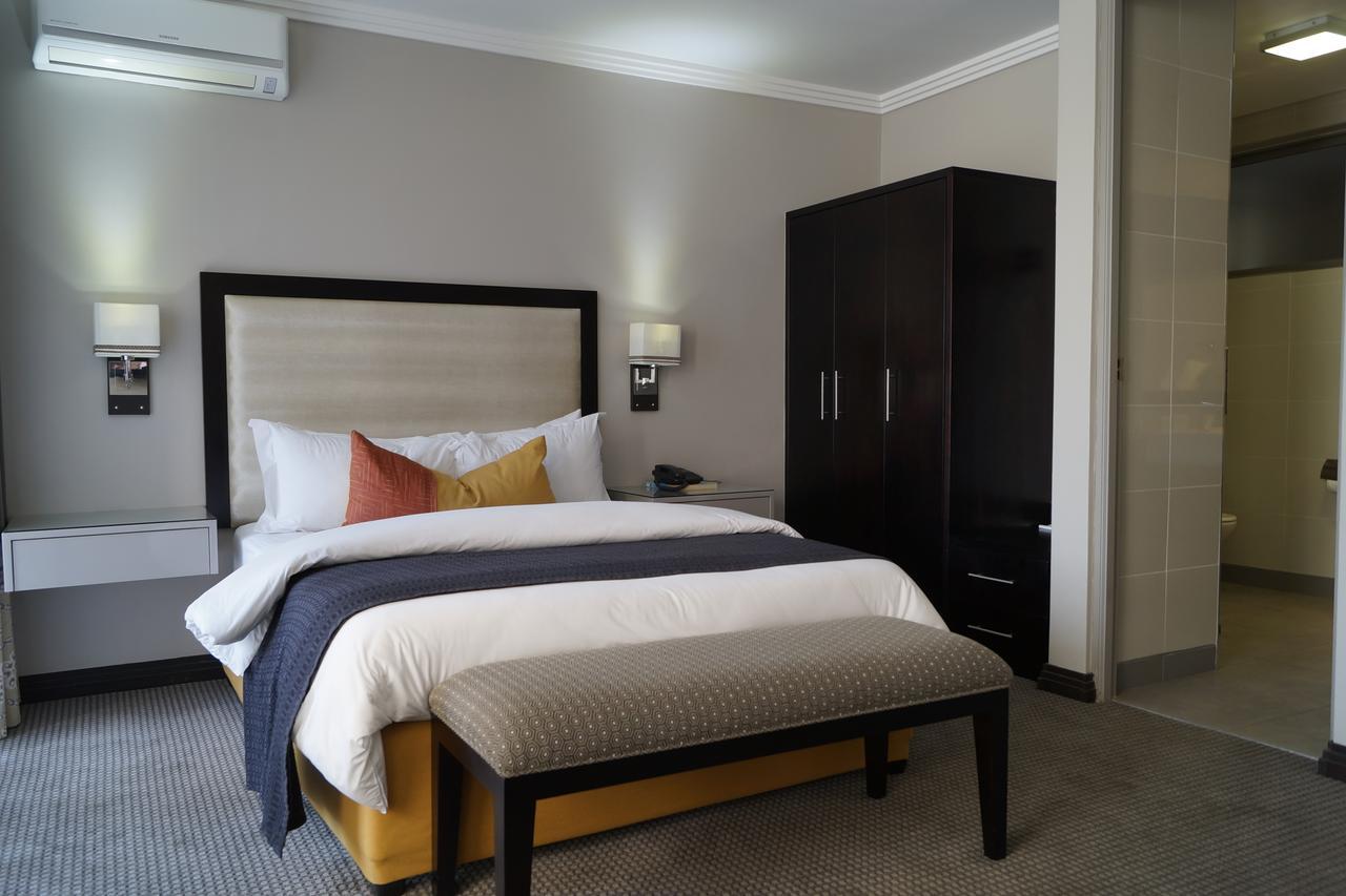 Regent Hotel City Gaborone Bagian luar foto